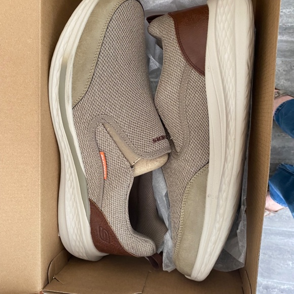 Sketchers Men’s Lucan casual shoe